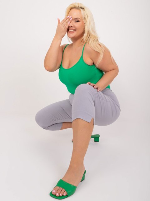 Jasnoszare spodnie 3/4 plus size z rozcięciami