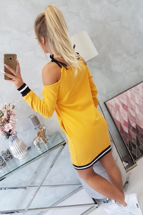 Sukienka Tres Chic musztardowa Sukienka Tres Chic musztardowa