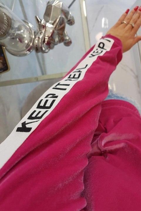 Bluza welurowa z kapturem fuksja Bluza welurowa z kapturem fuksja