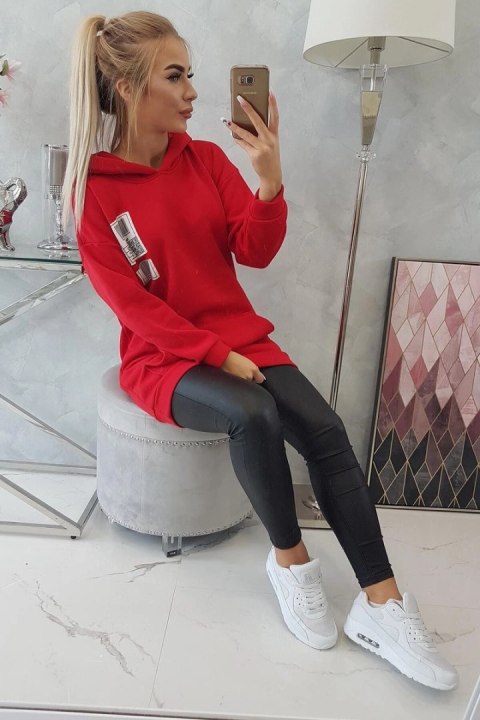 Bluza z kapturem z naszywkami czerwona Bluza z kapturem z naszywkami czerwona