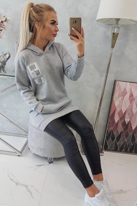 Bluza z kapturem z naszywkami szara Bluza z kapturem z naszywkami szara