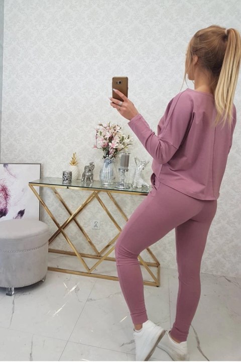 Komplet z bluzką oversize ciemny różowy Komplet z bluzką oversize ciemny różowy