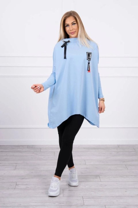 Bluza oversize z asymetrycznymi bokami błękitna Bluza oversize z asymetrycznymi bokami błękitna