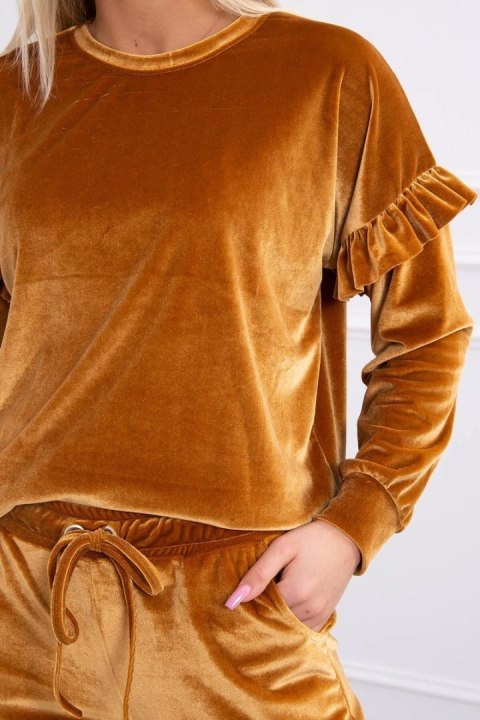 Komplet welurowy z falbankami camelowy Komplet welurowy z falbankami camelowy