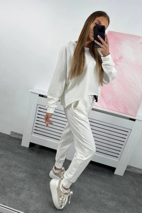 Komplet 2-częściowy bluza + spodnie ecru Komplet 2-częściowy bluza + spodnie ecru