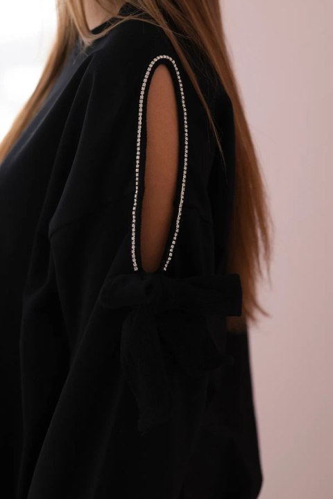 Komplet bluzy z kokardą na rękawach i legginsów czarny Komplet bluzy z kokardą na rękawach i legginsów czarny