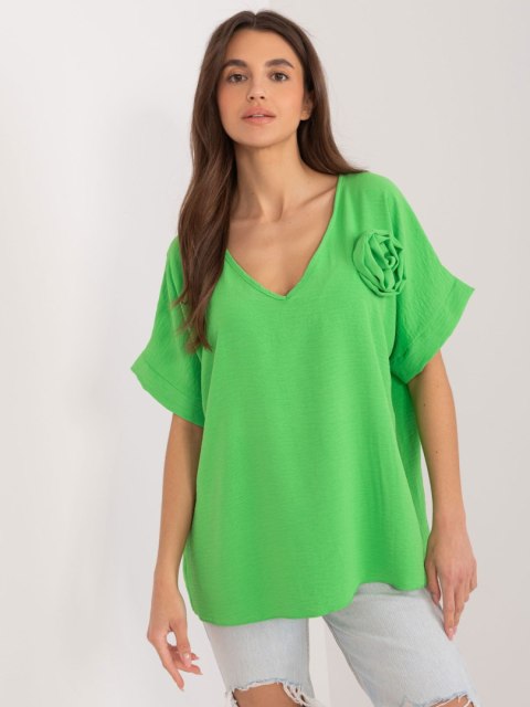Bluzka z różą oversize z krótkim rękawem Bluzka z różą oversize z krótkim rękawem