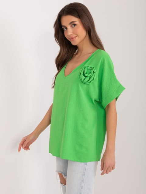Bluzka z różą oversize z krótkim rękawem Bluzka z różą oversize z krótkim rękawem