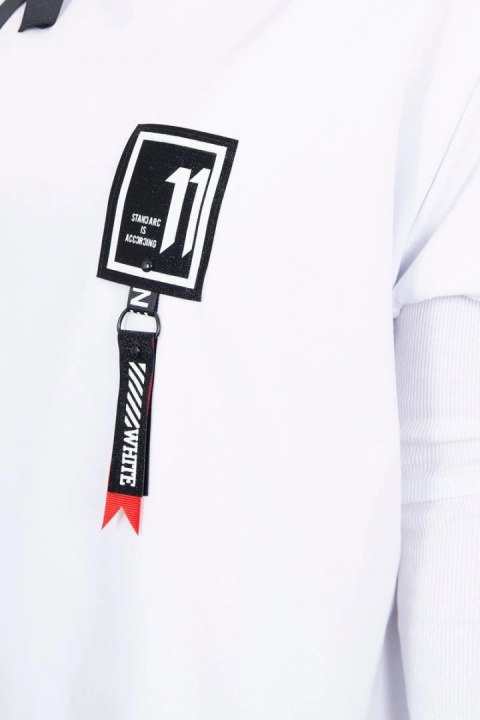 Bluza oversize z asymetrycznymi bokami biała Bluza oversize z asymetrycznymi bokami biała