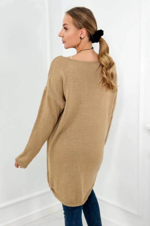 Sweter z naszyjnikiem camelowy Sweter z naszyjnikiem camelowy