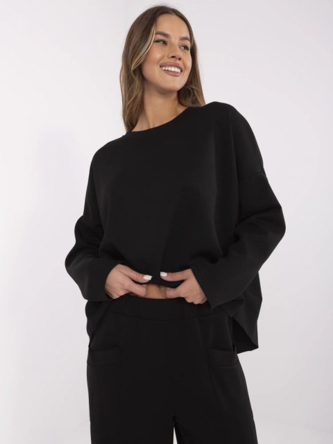 Dwuczęściowy komplet z bluzą oversize Dwuczęściowy komplet z bluzą oversize