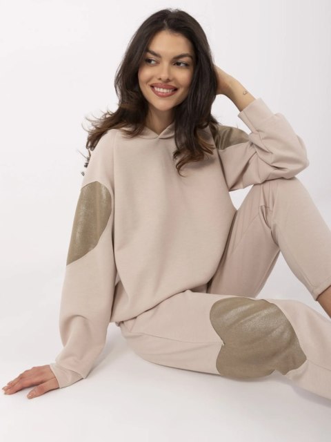 Komplet z bluzą oversize z sercami Komplet z bluzą oversize z sercami