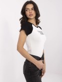 damski t-shirt o dopasowanym kroju
