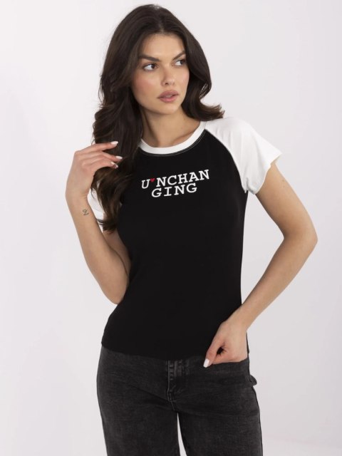 damski t-shirt o dopasowanym kroju damski t-shirt o dopasowanym kroju