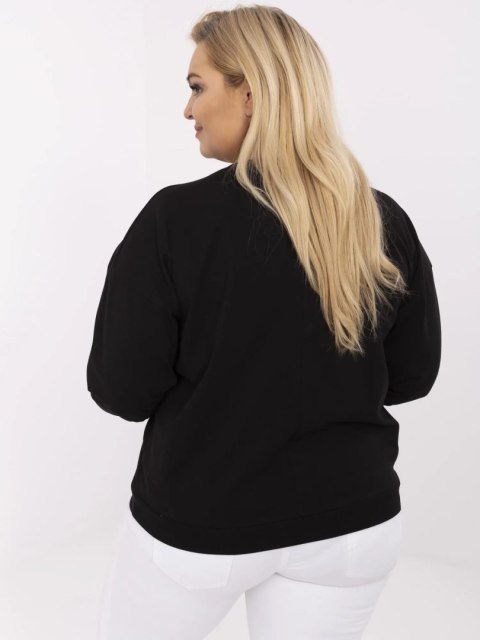 Bluzka plus size z wyhaftowanymi kwiatami Bluzka plus size z wyhaftowanymi kwiatami