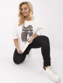 Bluzka plus size z wyhaftowanymi kwiatami