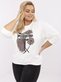 Bluzka plus size z wyhaftowanymi kwiatami