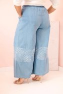 Spodnie damskie Plus Size z szeroką nogawką i haftem etnicznym jasno jeansowe