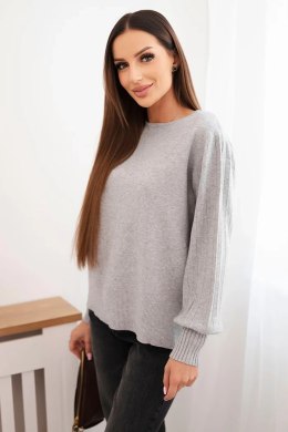 Sweter damski wiskozowy z długim rękawem i rozcięciem po bokach szary