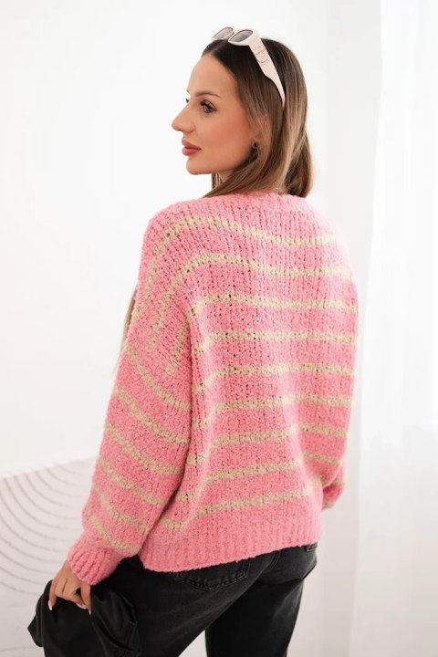 Sweter damski w paski z wełną o luźnym kroju różowy