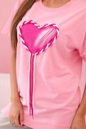T-shirt damska oversize z sercem i frędzlami z krótkim rękawem jasno różowa