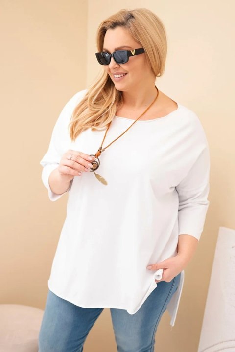 Bluzka damska bawełniana Plus Size asymetryczna z naszyjnikiem biała