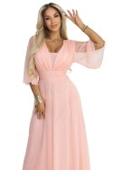 654-4 Długa połyskująca sukienka plus size z dekoltem i transparentnym rękawkiem - brzoskwiniowa