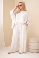 Komplet damski Plus Size wiskozowy z szerokimi spodniami i bluzką beżowy