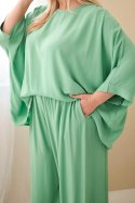 Komplet damski Plus Size wiskozowy z szerokimi spodniami i bluzką zielony