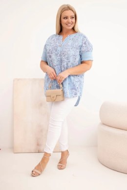 Bluzka damska bawełniana Plus Size z krótkim rękawem i ozdobnym guzikiem niebieska