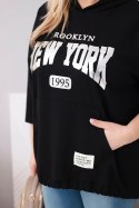 Bluza damska Plus Size wiskozowa z kapturem i kieszenią kangurką czarna
