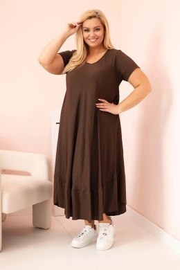 Sukienka damska plus size z krótkim rękawem i falbaną z lekkiej wiskozy brązowa