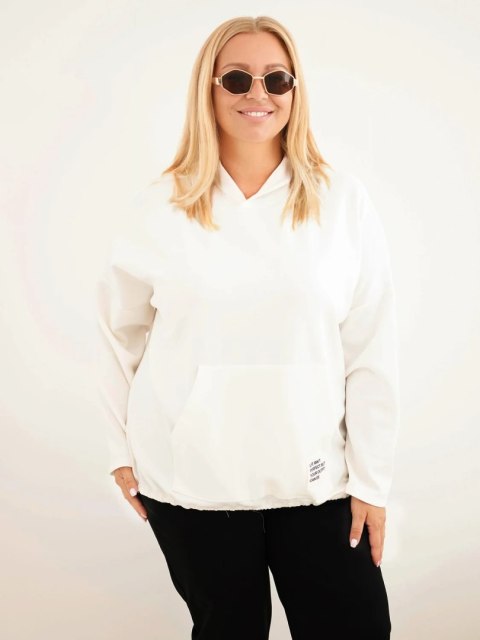 Bluza damska Plus Size masełko z kapturem i kieszenią kangurką ecru