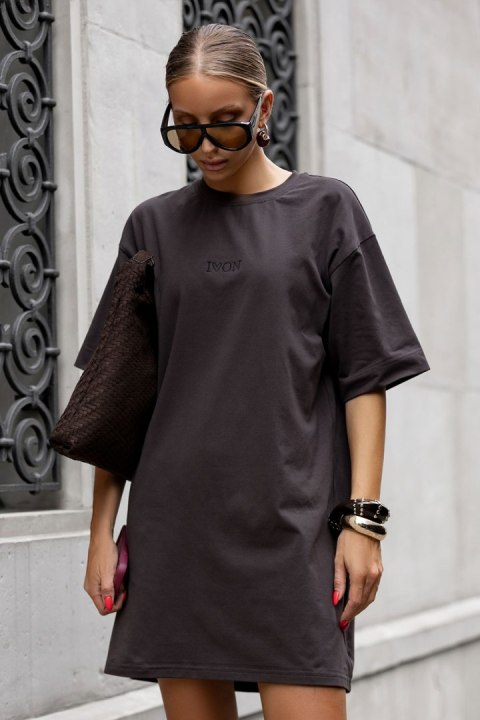 Czekoladowa t-shirtowa sukienka oversize SELLA