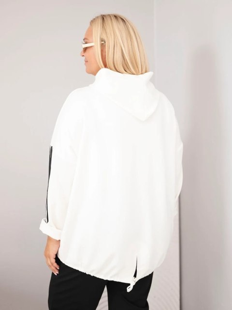 Bluza damska Plus Size wiskozowa z kapturem i ozdobnymi paskami ecru