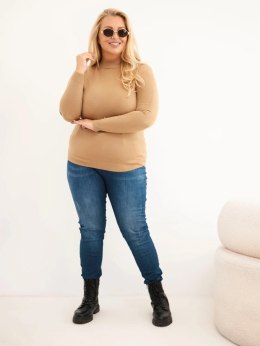 Sweter damski Plus Size z wiskozy z golfem camelowy
