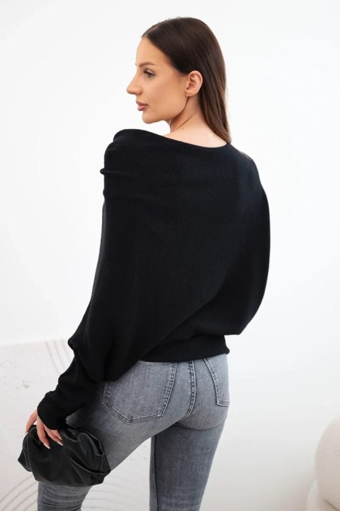Sweter damski wiskozowy asymetryczny typu nietoperz czarny