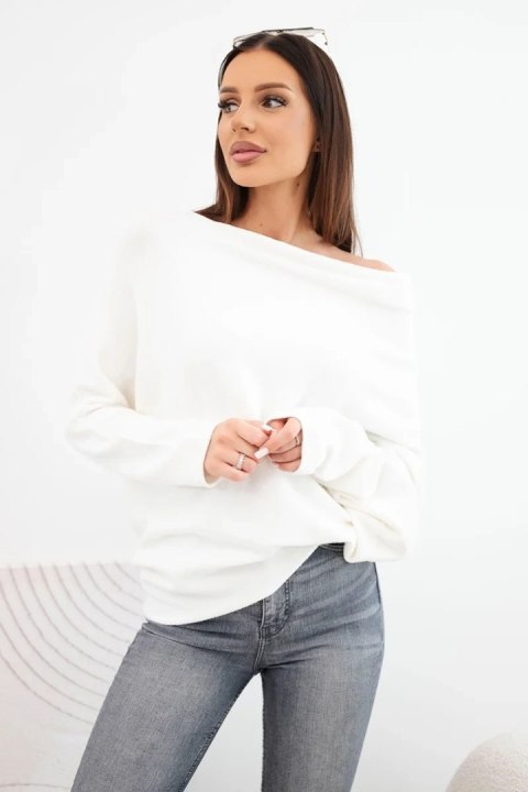 Sweter damski wiskozowy asymetryczny typu nietoperz ecru