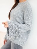 Sweter damski z frędzlami na rękawach i okrągłym dekoltem szary