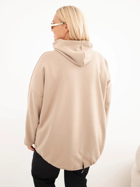Bluza damska Plus Size masełko z kapturem i kieszenią kangurką camelowa