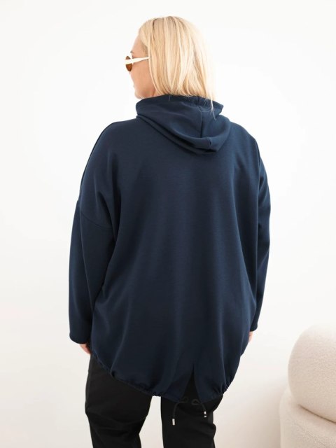 Bluza damska Plus Size masełko z kapturem i kieszenią kangurką granatowa