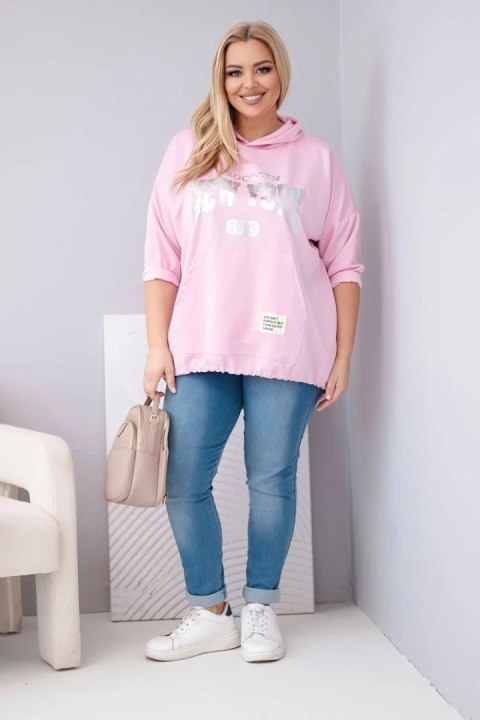 Bluza damska Plus Size masełko z kapturem i kieszenią kangurką jasno różowa