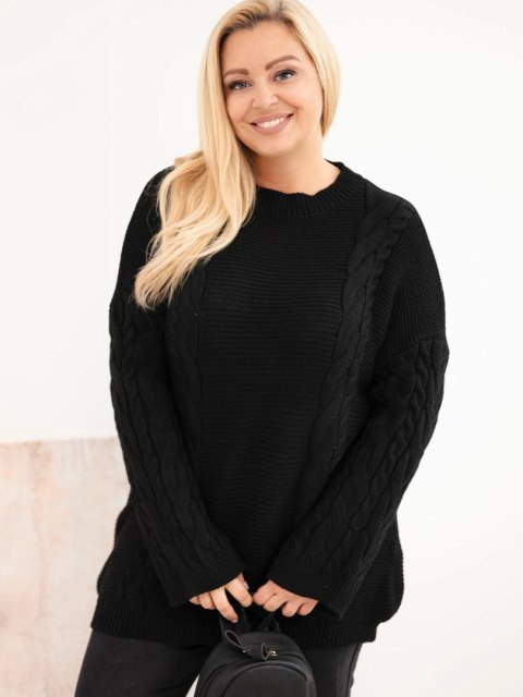 Sweter damski Plus Size z warkoczowym wzorem czarny