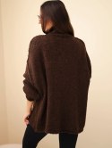 Sweter damski oversize z dodatkiem wełny z golfem i szerokimi rękawami brązowy