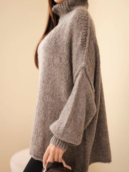 Sweter damski oversize z dodatkiem wełny z golfem i szerokimi rękawami fango