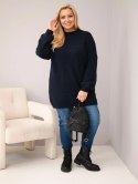 Sweter damski Plus Size o luźny kroju z długim rękawem granatowy