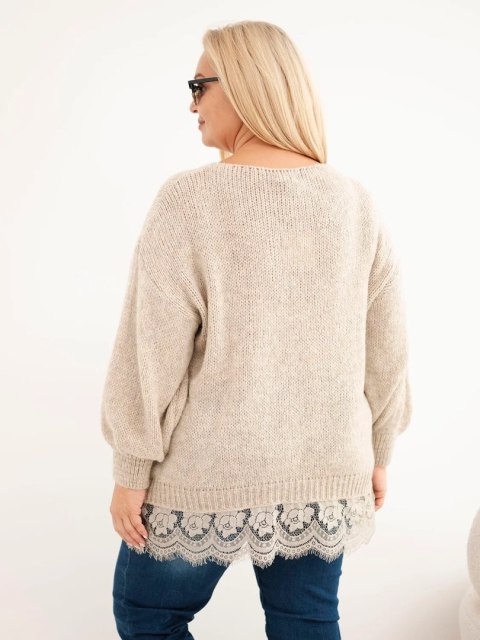 Sweter damski Plus Size z koronkowym dołem ciemny beżowy