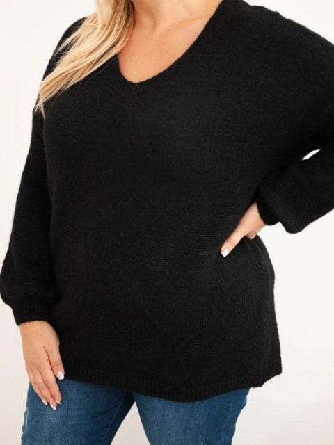 Sweter damski Plus Size z wełną z dekoltem V czarny